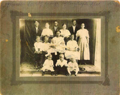 1910 Lefors-Cash Family.jpg (2282091 bytes)